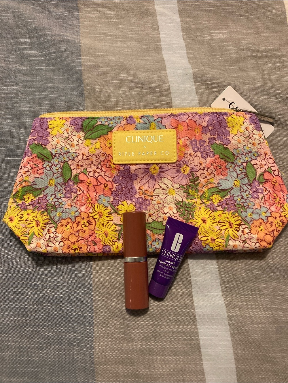 Clinique Floral Cosmetic Bag in Yellow, Pink, Purple, Green 2026 Summer edition